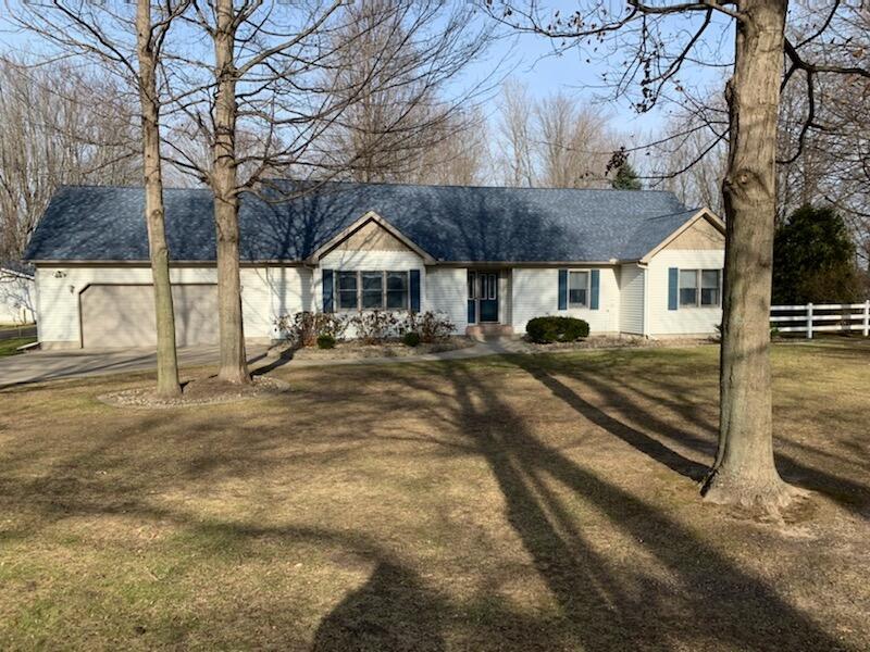 5185 Becht Road Coloma, MI 49038 - Photo 1 of 29 IMG_0586