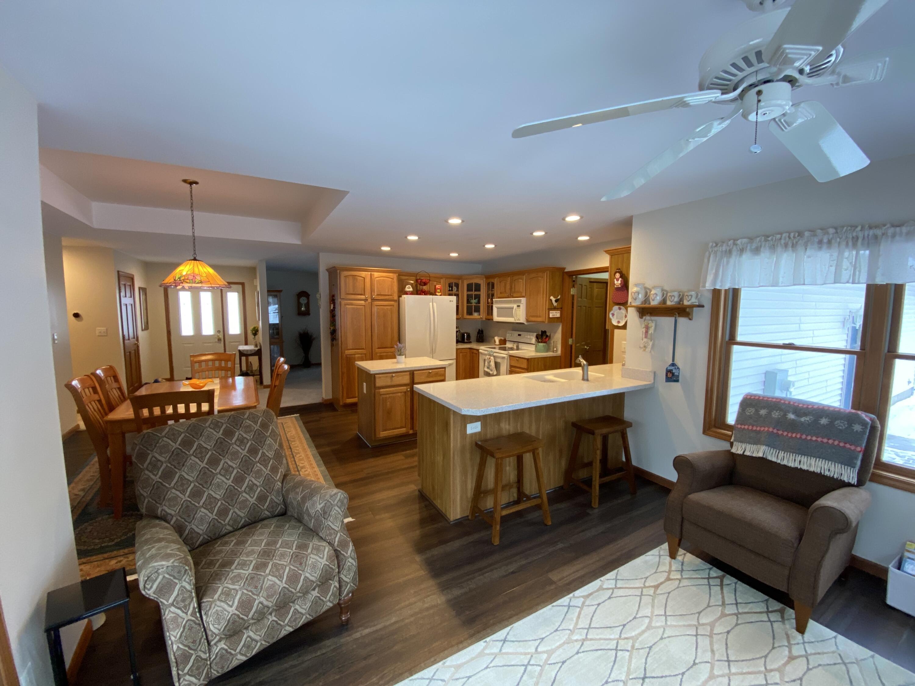 5185 Becht Road Coloma, MI 49038 - Photo 11 of 29 IMG_7088