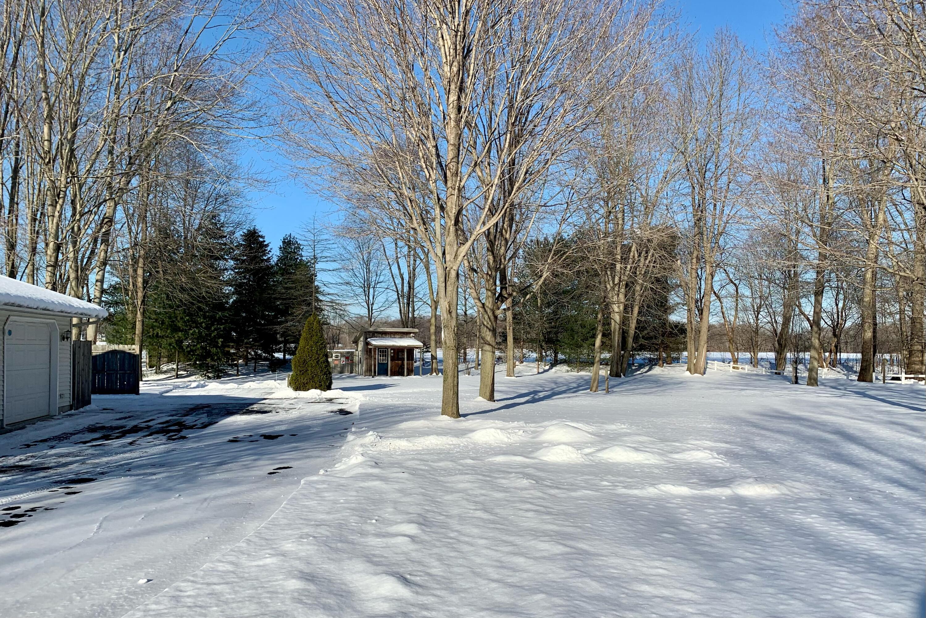 5185 Becht Road Coloma, MI 49038 - Photo 2 of 29 FullSizeRender