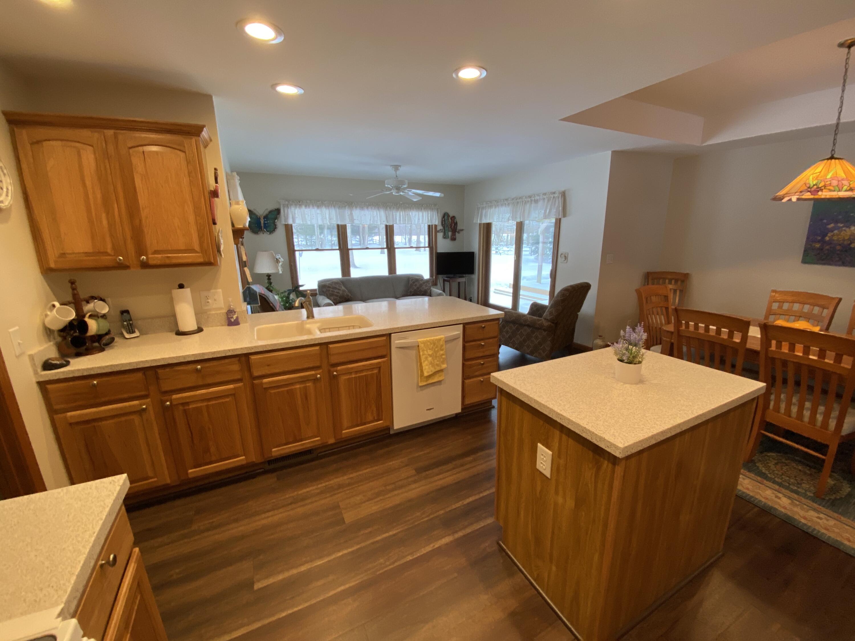 5185 Becht Road Coloma, MI 49038 - Photo 10 of 29 IMG_7087