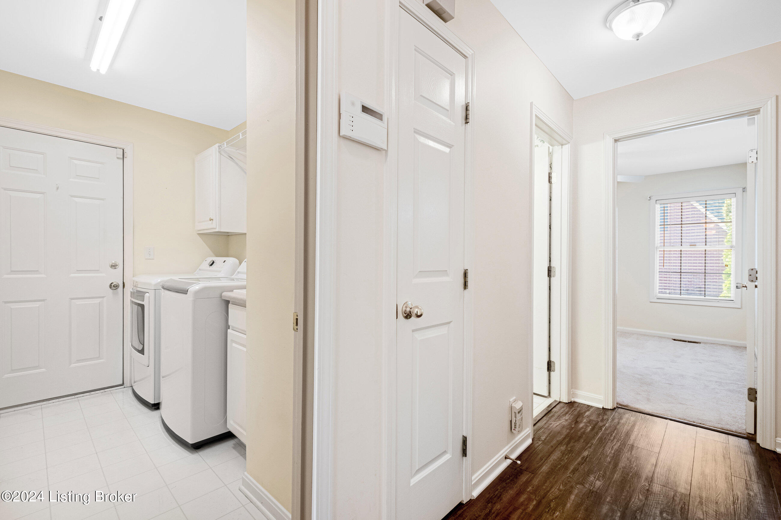 14031 Spring Mill Road Louisville, KY 40245 - Photo 23 of 54 14031springmill_069