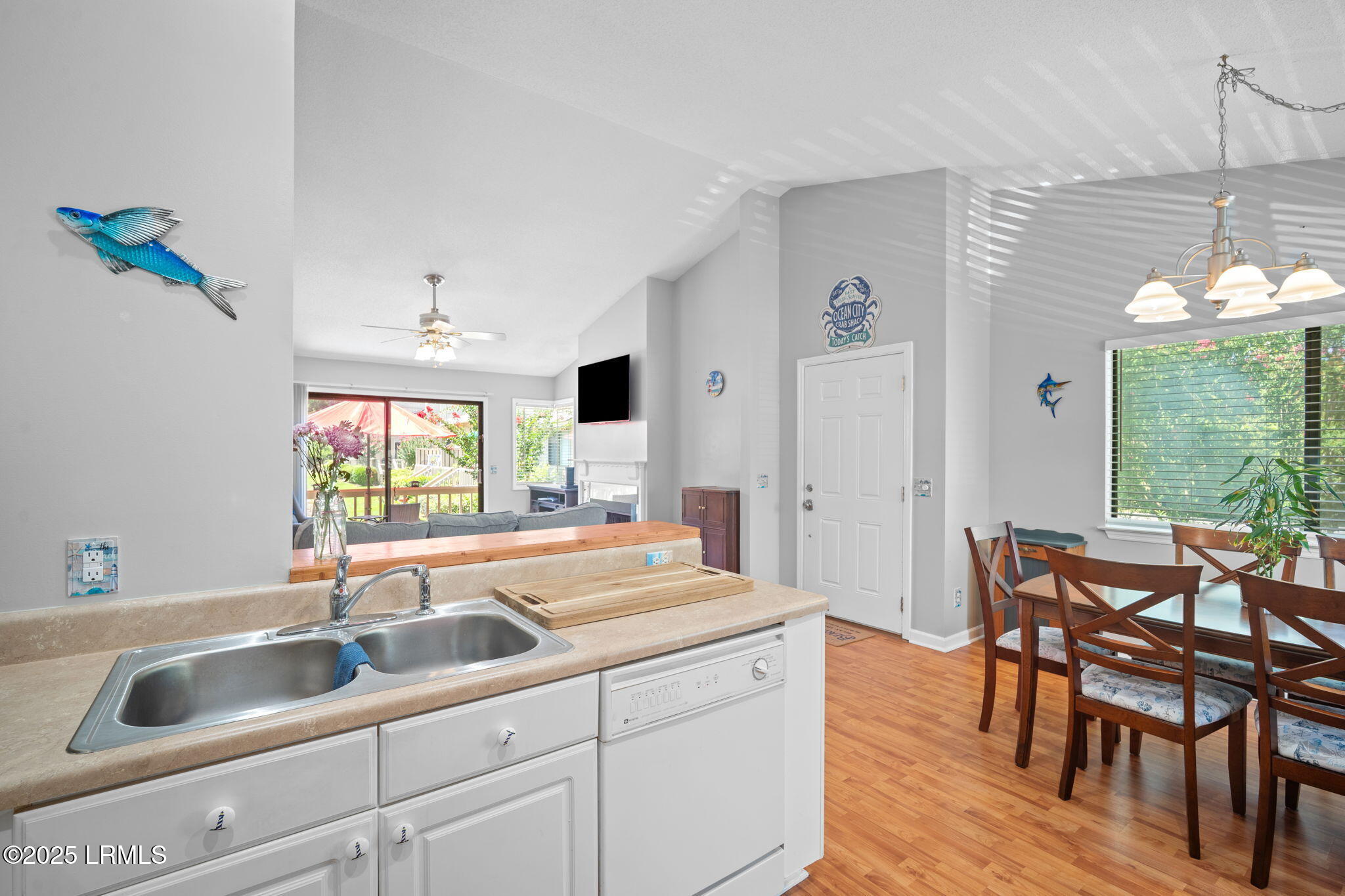 5 Gumtree Road, Unit M8 Hilton Head Island, SC 29926 - Photo 5 of 27 22-web-or-mls-DSC06975