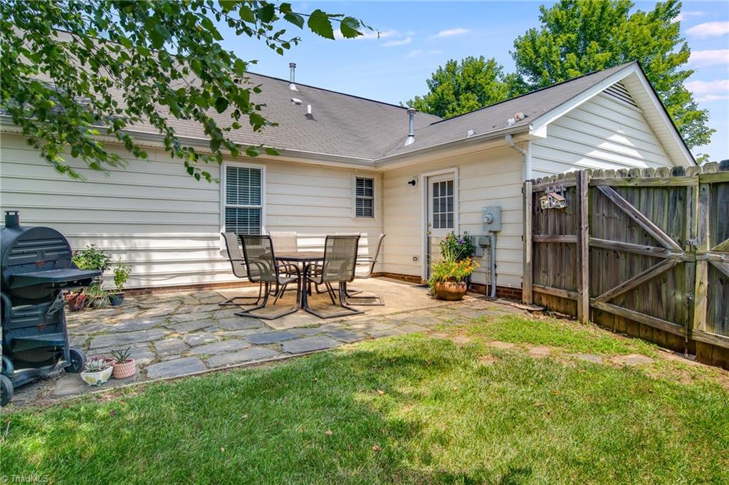 5605 Broadleaf Road Summerfield, NC 27358 - Photo 25 of 27 Entrance to the garage just off the patio.