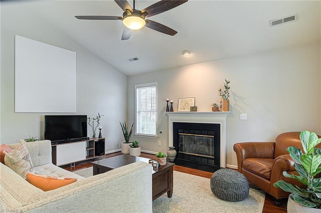 5605 Broadleaf Road Summerfield, NC 27358 - Photo 6 of 27 Interior was completed painted in 2018.