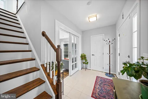 $1,099,000 | 8261 Electric Avenue, Vienna, VA 22182