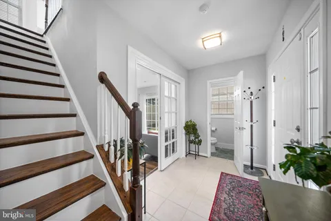 $1,099,000 | 8261 Electric Avenue, Vienna, VA 22182