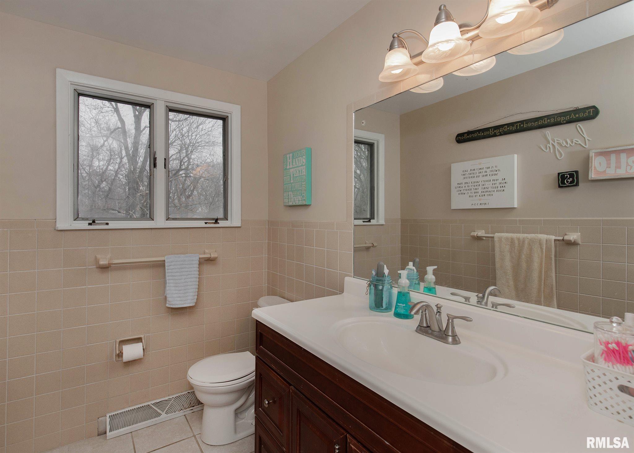 1 Watch Hill Road Rock Island, IL 61201 - Photo 32 of 48 Gallery Image 32