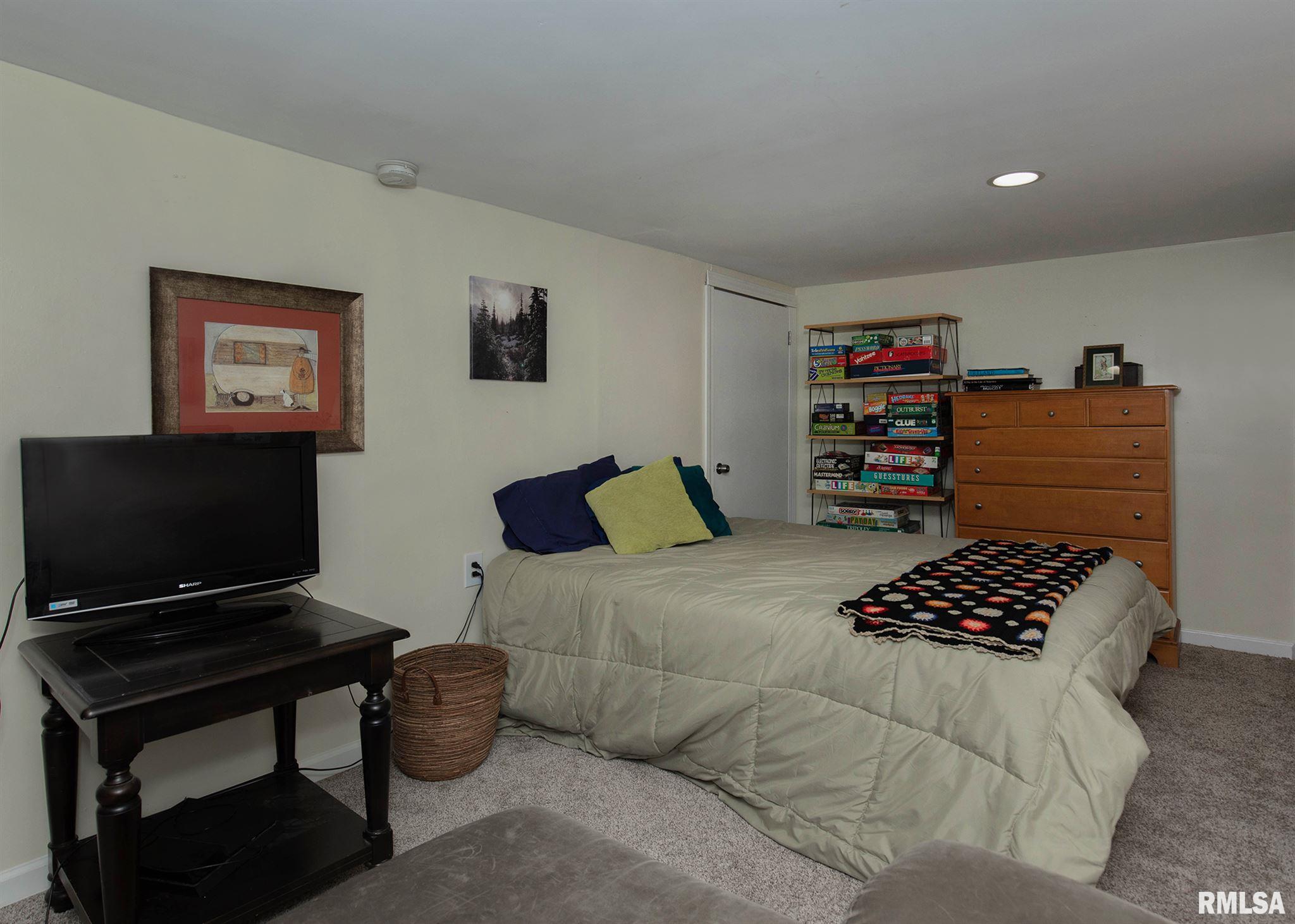 1 Watch Hill Road Rock Island, IL 61201 - Photo 38 of 48 Gallery Image 38