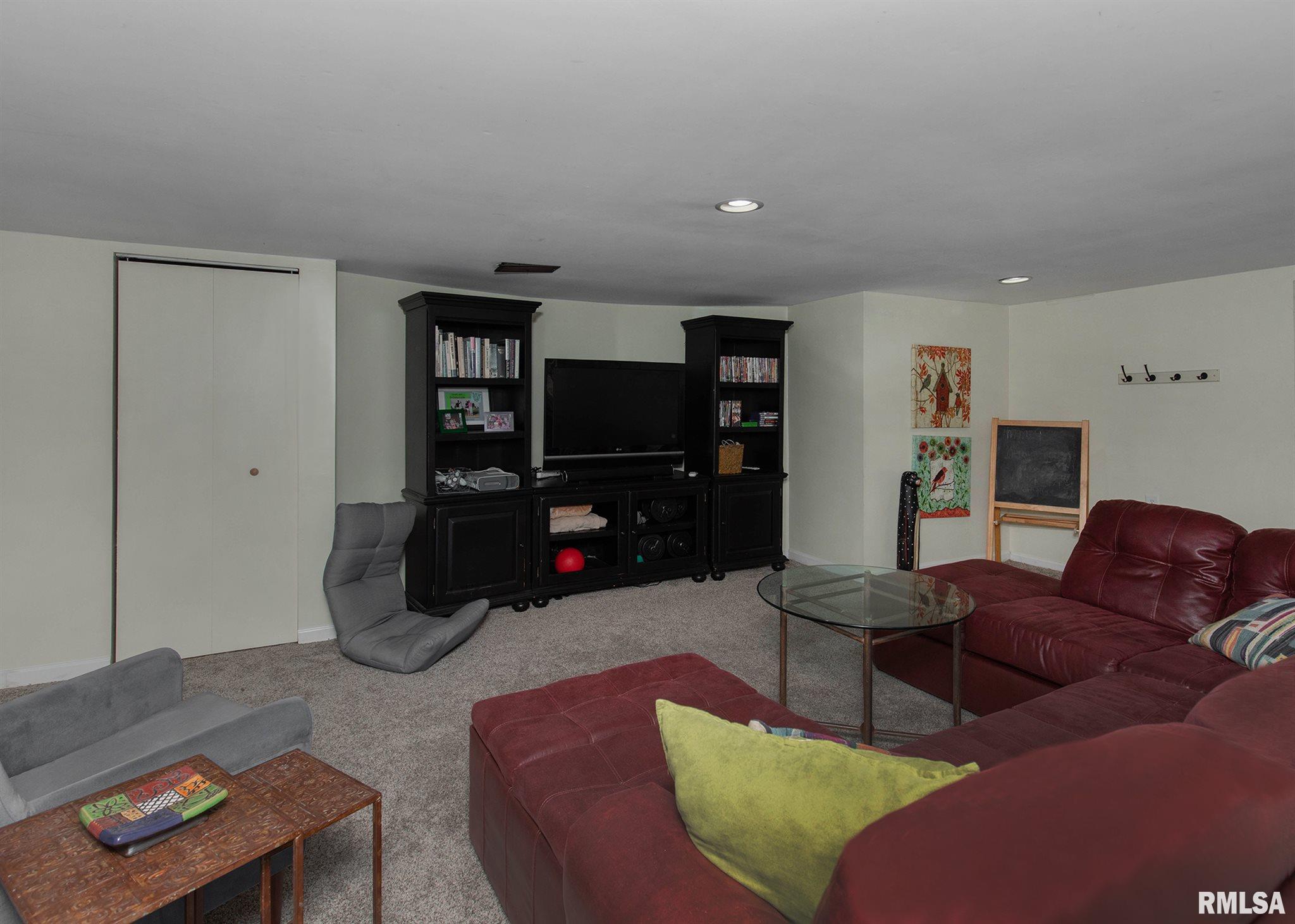 1 Watch Hill Road Rock Island, IL 61201 - Photo 41 of 48 Gallery Image 41