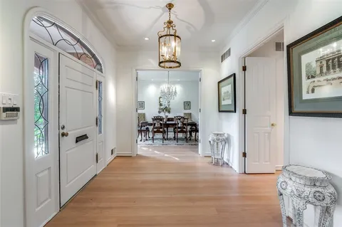 $1,565,000 | 5865 Farquhar Lane, Dallas, TX 75209