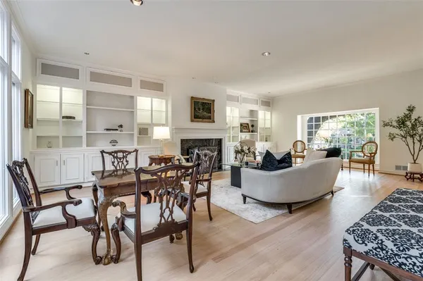 $1,565,000 | 5865 Farquhar Lane, Dallas, TX 75209