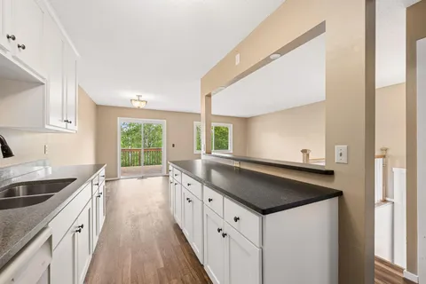 $260,000 | 1779 Walnut Lane, Eagan, MN 55122