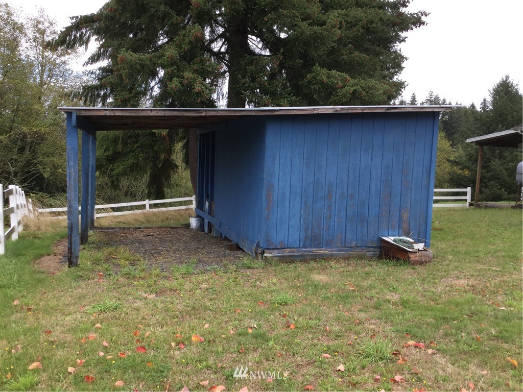 1753 Holcomb Road Kelso, WA 98626 - Photo 18 of 19 Gallery Image 18