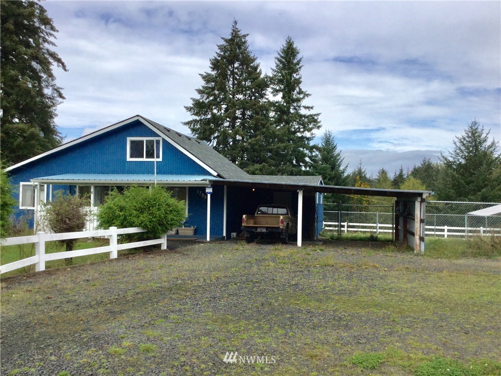 1753 Holcomb Road Kelso, WA 98626 - Photo 3 of 19 Gallery Image 3