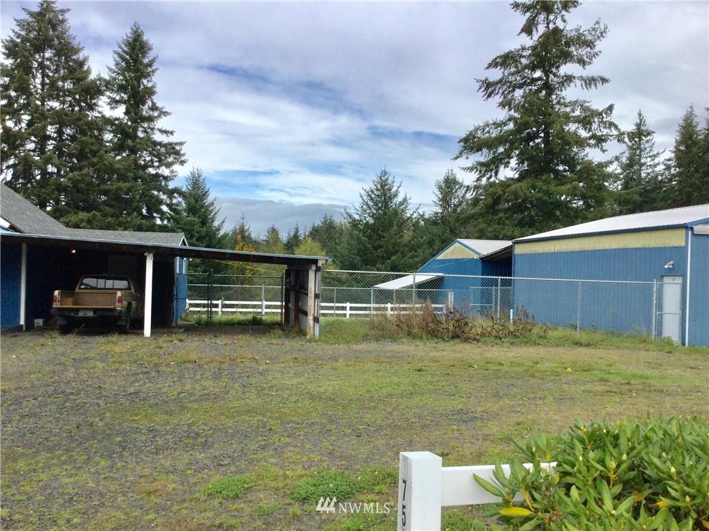 1753 Holcomb Road Kelso, WA 98626 - Photo 4 of 19 Gallery Image 4