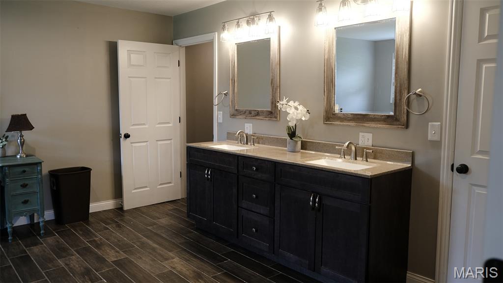 3215 Timber Ridge Road Palmyra, MO 63461 - Photo 39 of 75