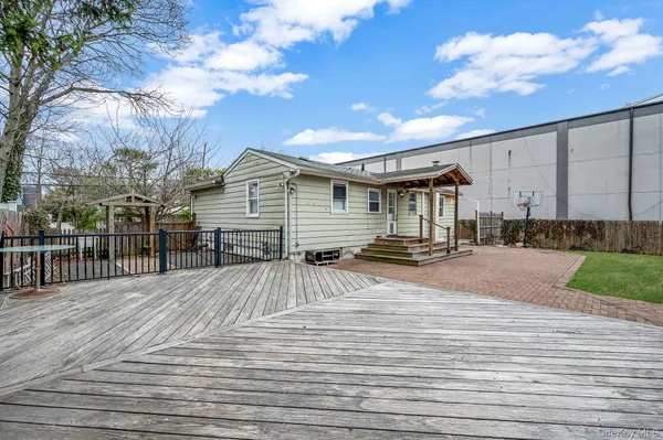 $570,000 | 317 Centre Avenue, Lindenhurst, NY 11757