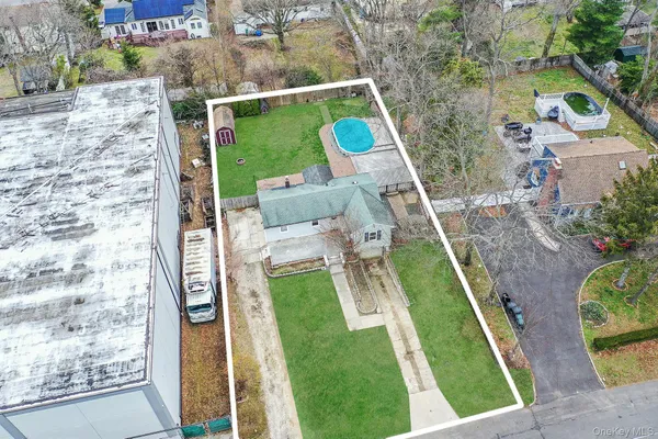 $570,000 | 317 Centre Avenue, Lindenhurst, NY 11757