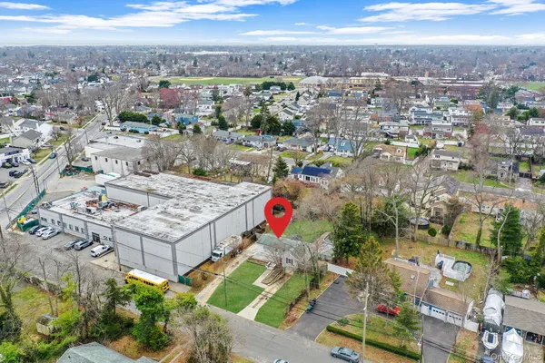 $570,000 | 317 Centre Avenue, Lindenhurst, NY 11757