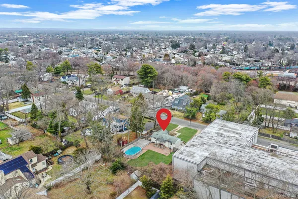 $570,000 | 317 Centre Avenue, Lindenhurst, NY 11757