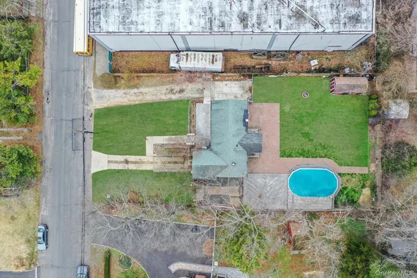 $570,000 | 317 Centre Avenue, Lindenhurst, NY 11757