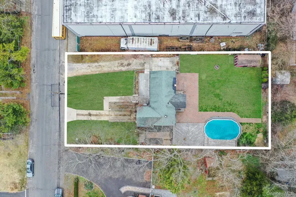 $570,000 | 317 Centre Avenue, Lindenhurst, NY 11757