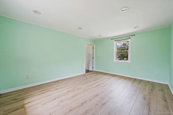 $570,000 | 317 Centre Avenue, Lindenhurst, NY 11757