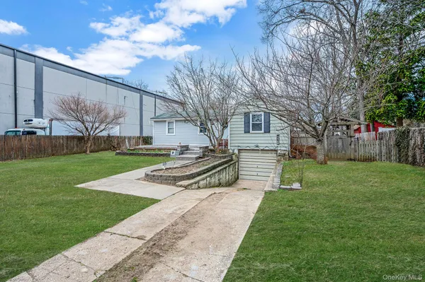 $570,000 | 317 Centre Avenue, Lindenhurst, NY 11757