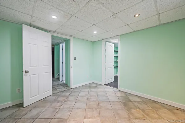 $570,000 | 317 Centre Avenue, Lindenhurst, NY 11757