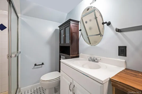 $570,000 | 317 Centre Avenue, Lindenhurst, NY 11757