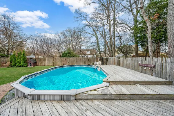 $570,000 | 317 Centre Avenue, Lindenhurst, NY 11757