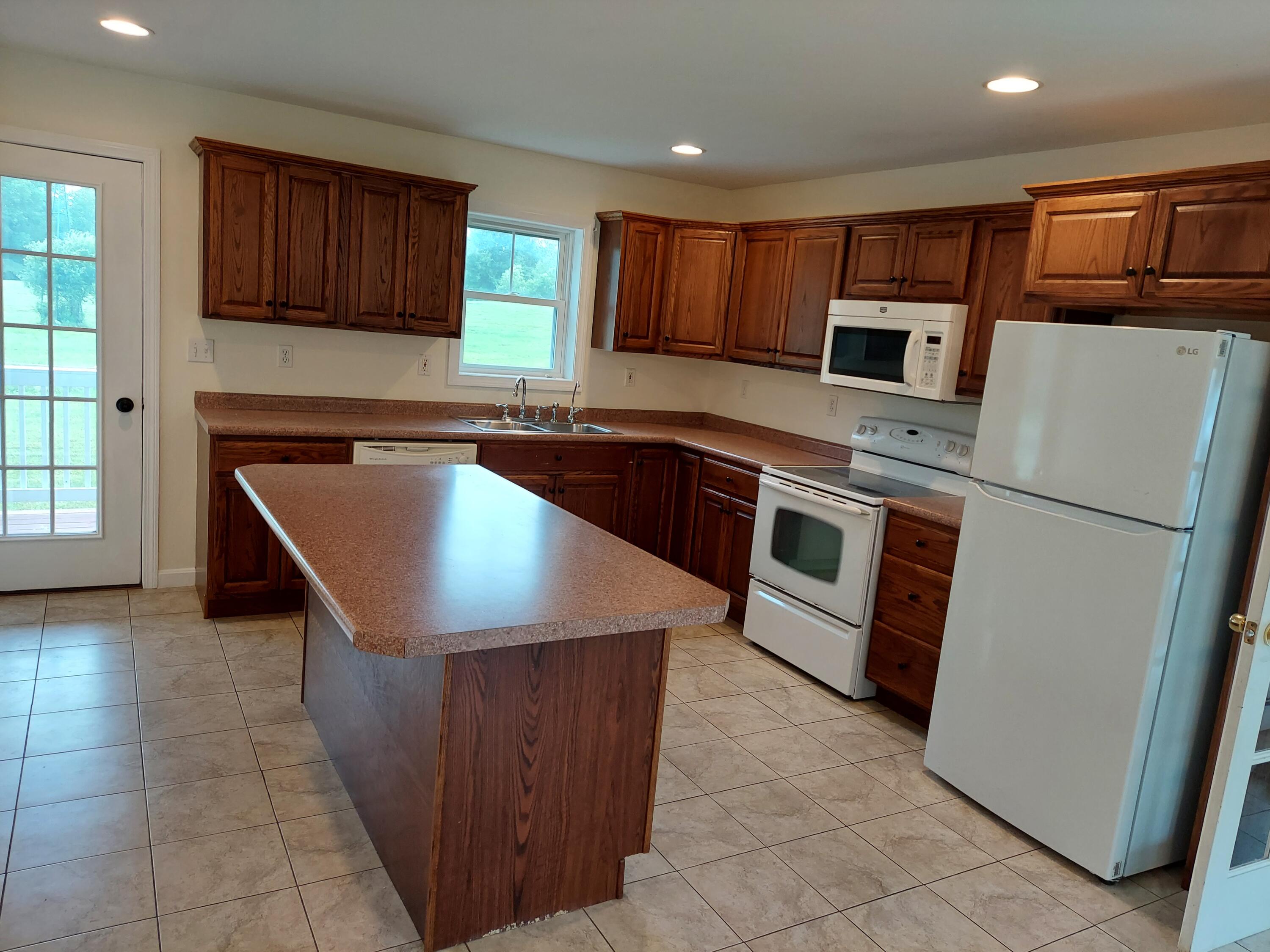323 Christian Ridge Road Paris, ME 04281 - Photo 5 of 37 Troy kitchen1