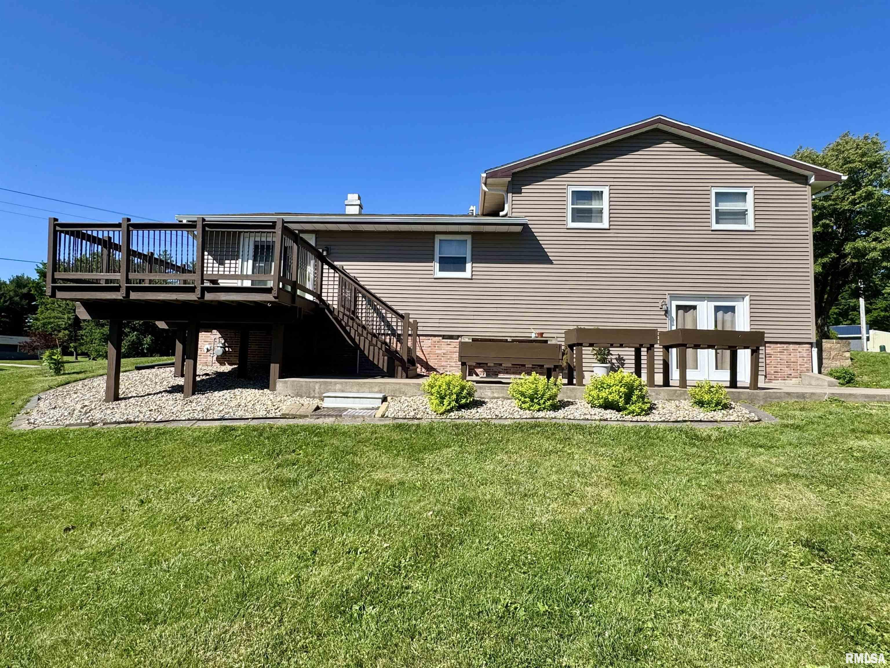 2313 Maple Avenue Macomb, IL 61455 - Photo 4 of 49