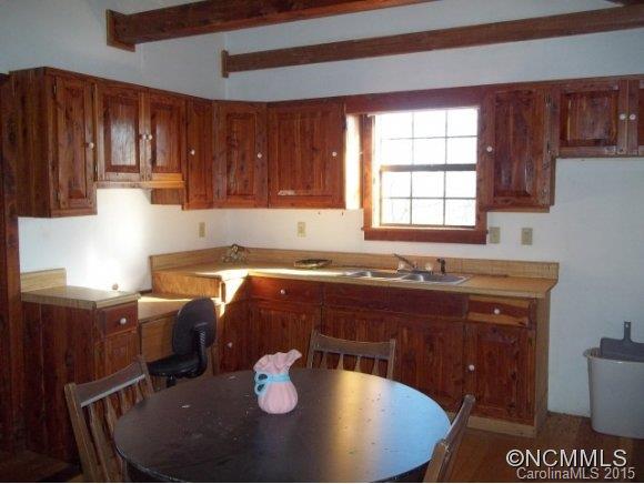 755 Camp Hill Road Mill Spring, NC 28756 - Photo 4 of 24