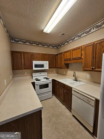 $1,750 | 407 Peachtree Club Drive, Peachtree City, GA 30269