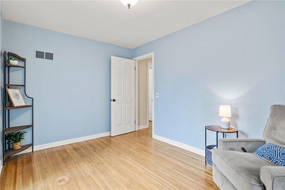 255 Thorncliffe Drive Irondequoit, NY 14617 - Photo 23 of 48