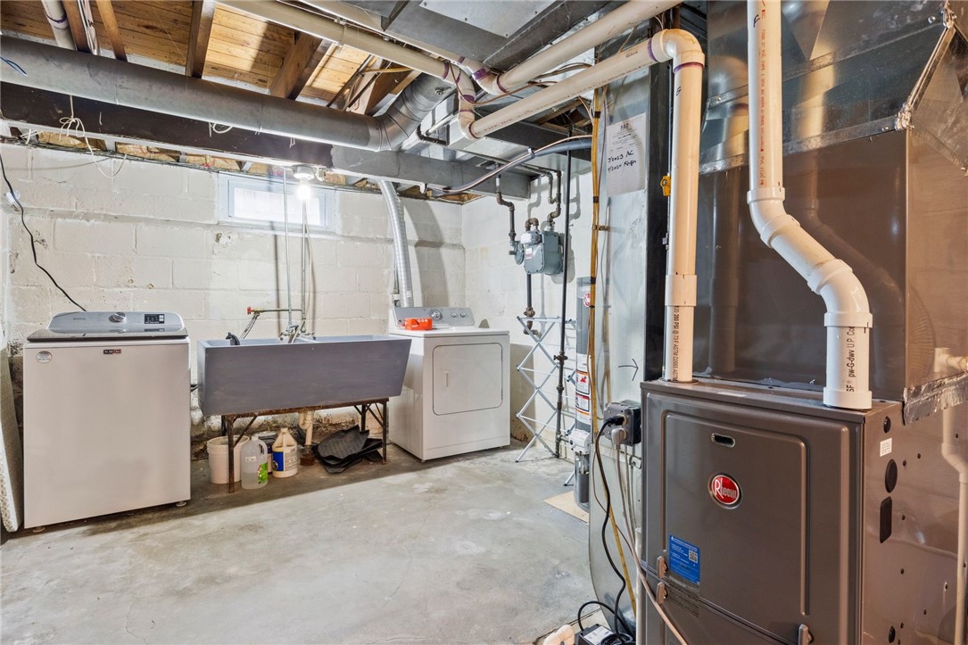 255 Thorncliffe Drive Irondequoit, NY 14617 - Photo 34 of 48