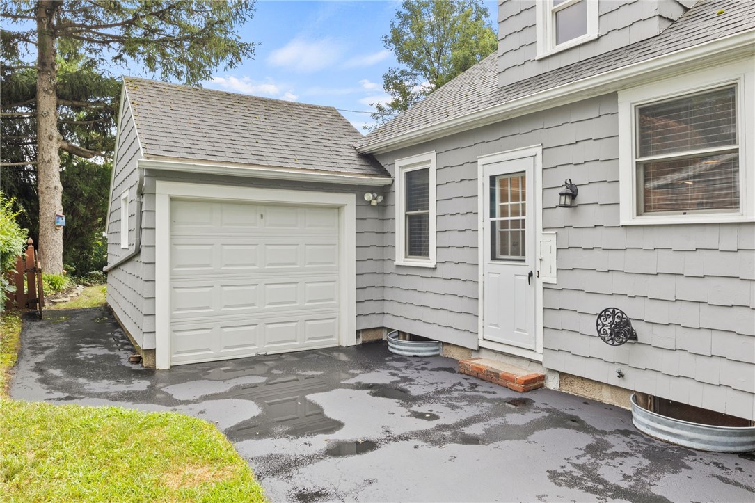 255 Thorncliffe Drive Irondequoit, NY 14617 - Photo 35 of 48