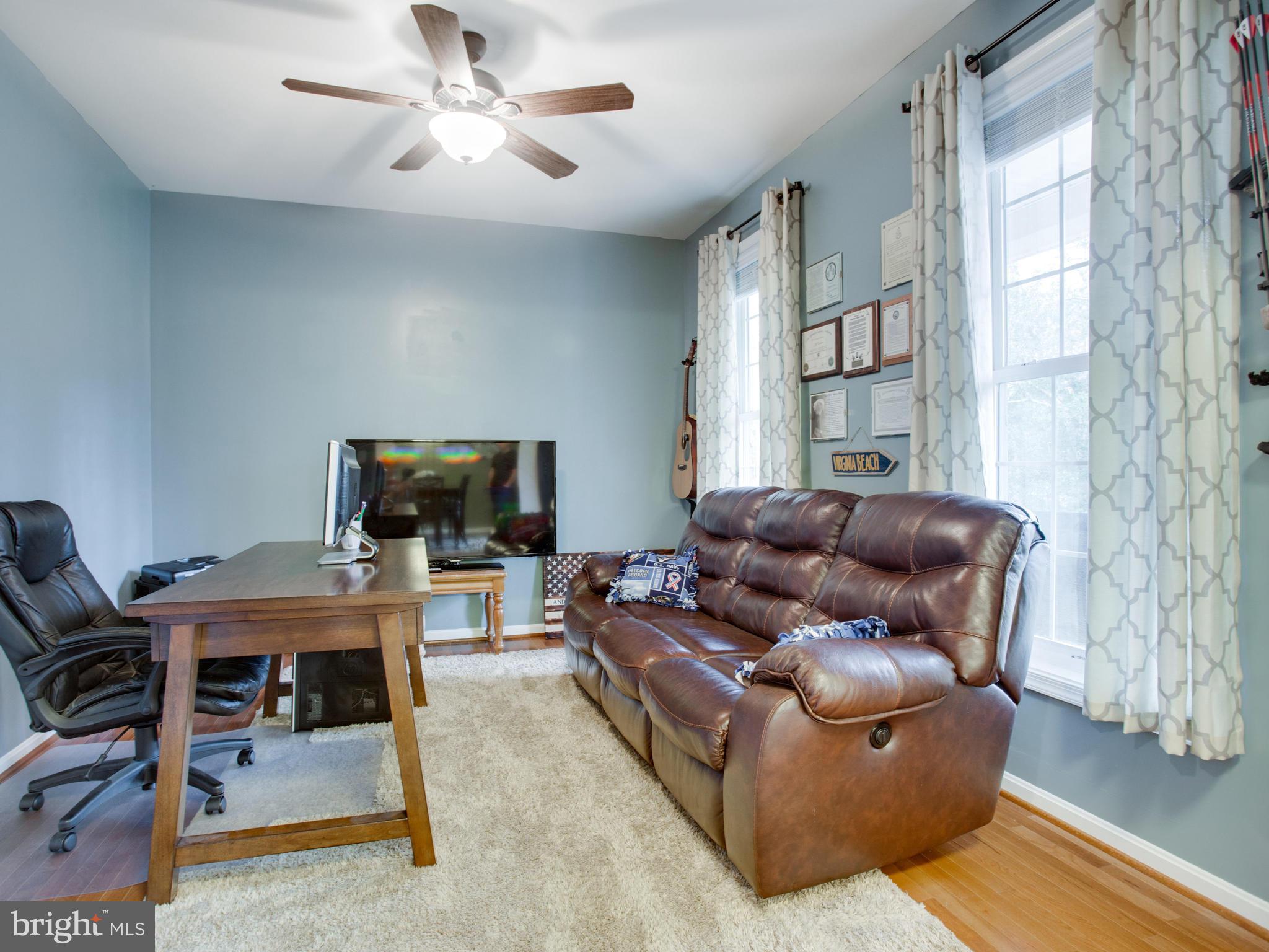 60 Storck Road Fredericksburg, VA 22406 - Photo 3 of 28 Living Room