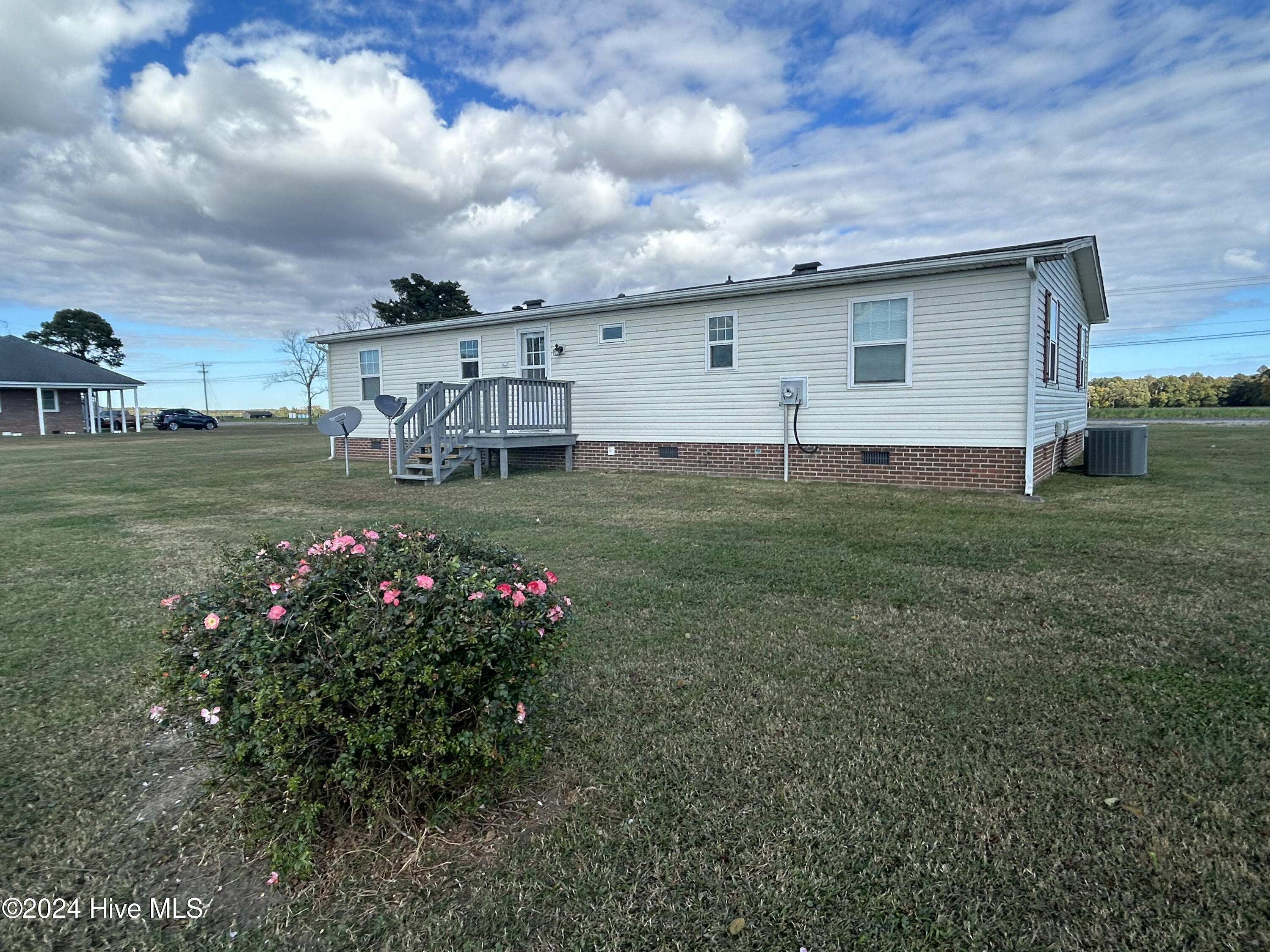 270 North Indiantown Road Shawboro, NC 27973 - Photo 17 of 20 20