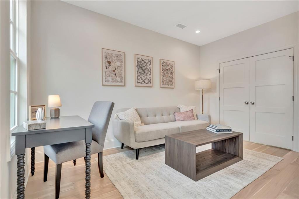 124 Morgan Street Senoia, GA 30276 - Photo 8 of 27