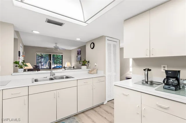 $279,000 | 610 Victoria Drive, Unit 101C, Cape Coral, FL 33904