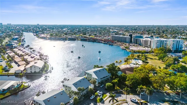 $279,000 | 610 Victoria Drive, Unit 101C, Cape Coral, FL 33904