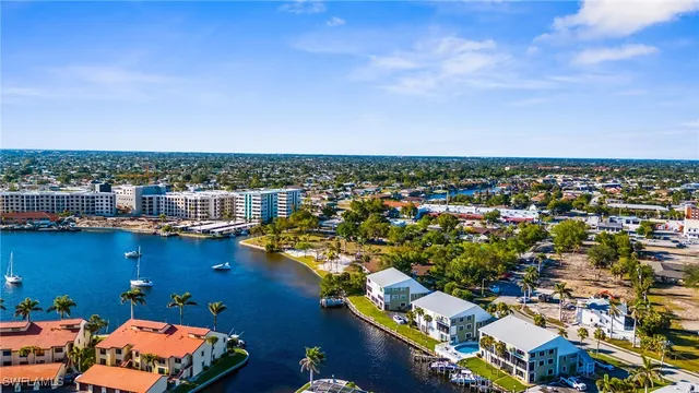 $279,000 | 610 Victoria Drive, Unit 101C, Cape Coral, FL 33904