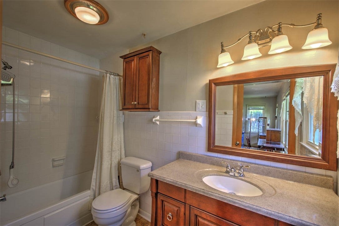 203 Wayside Avenue Decatur, IL 62521 - Photo 20 of 34 Gallery Image 20