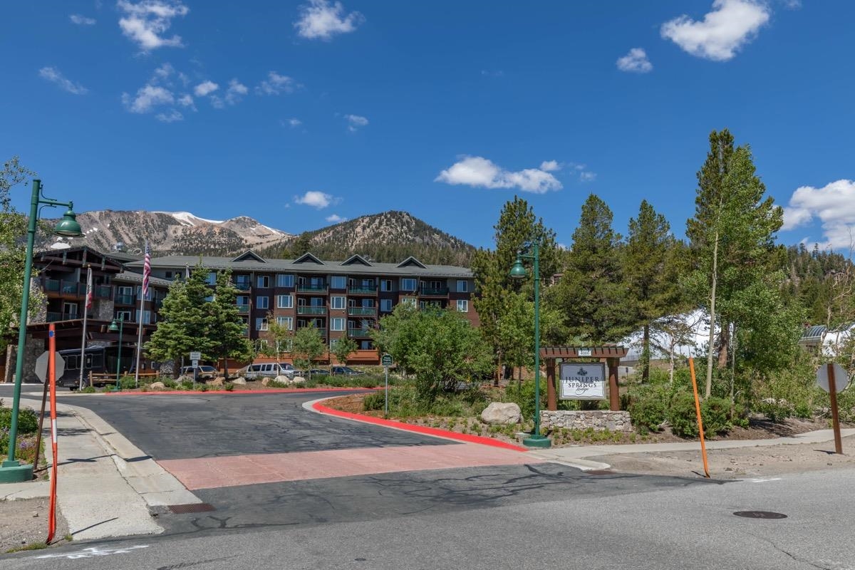 4000 Meridian Boulevard, Unit 436 Mammoth Lakes, CA 93546 - Photo 45 of 46 a front view of a house with a yard