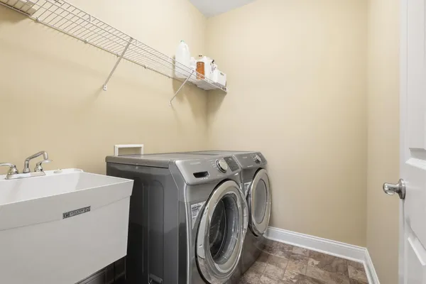 $700,000 | 1455 Steeplechase Lane, Unit 54, Eagan, MN 55122