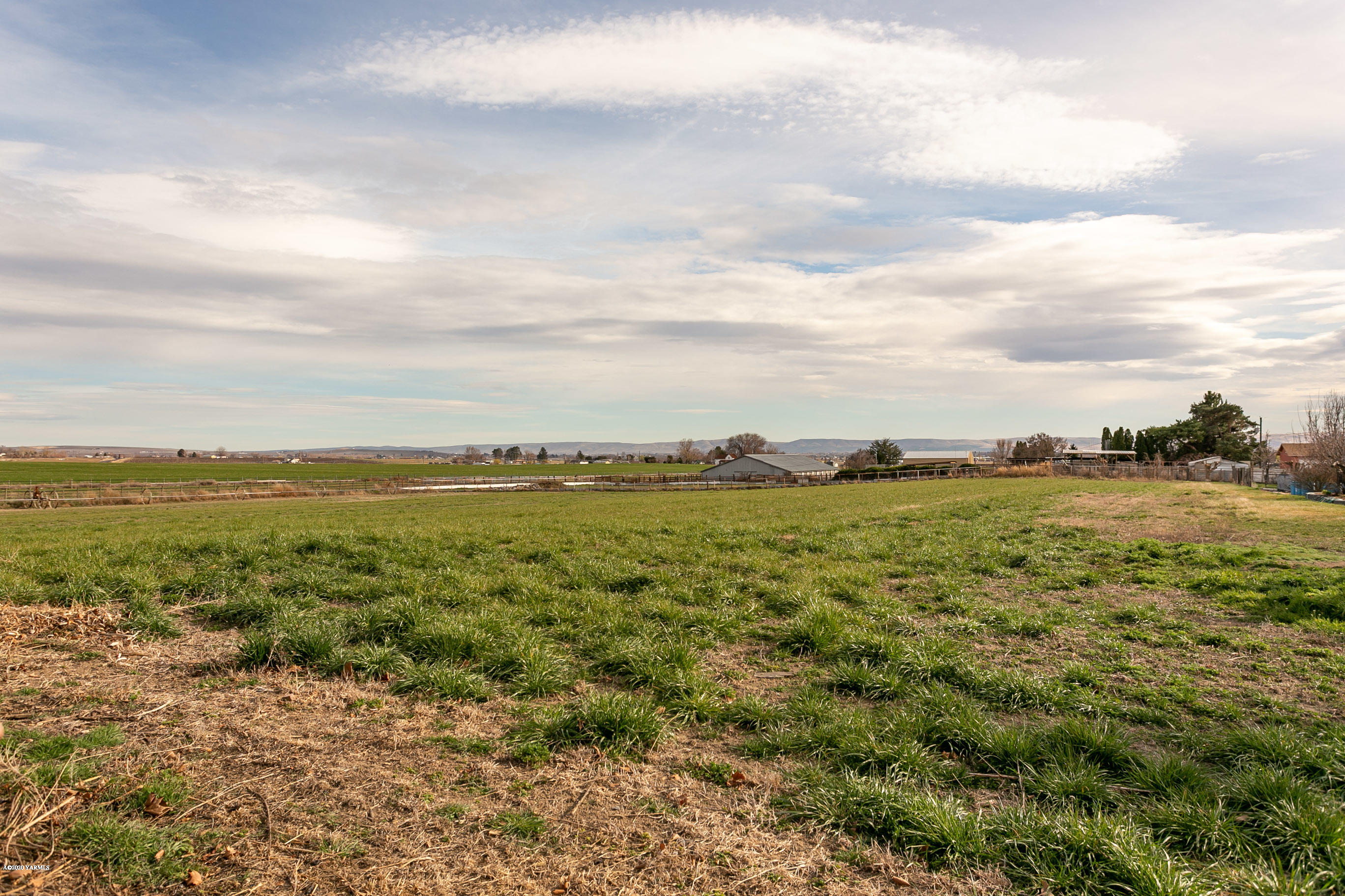 2240 Washout Road Sunnyside, WA 98944 - Photo 14 of 31