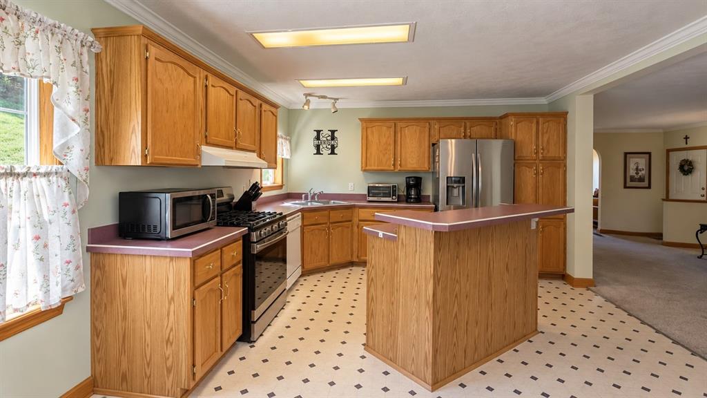 200 Falcon Lane Apollo, PA 15613 - Photo 6 of 13 Gallery Image 6