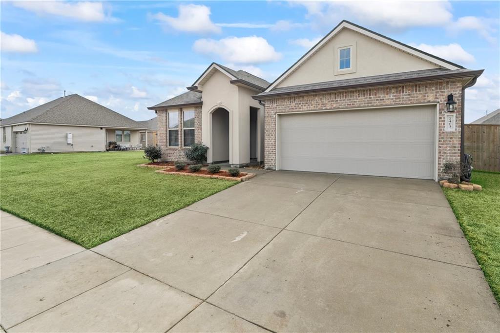 7413 1st Lake Drive Slidell, LA 70461 - Photo 3 of 18